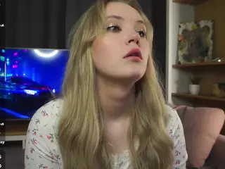 QuennaEngelby's Live Sex Cam Show