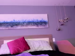 y8urf8ck1ngqueen's Live Sex Cam Show
