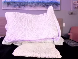 Y8urF8ck1ngQueen's Live Sex Cam Show