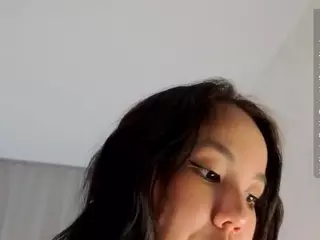 MildredAmond's Live Sex Cam Show
