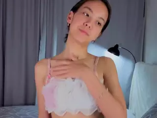 MildredAmond's Live Sex Cam Show