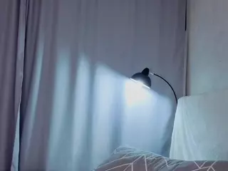 MildredAmond's Live Sex Cam Show