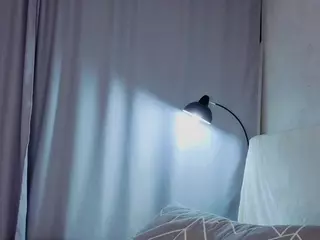 MildredAmond's Live Sex Cam Show