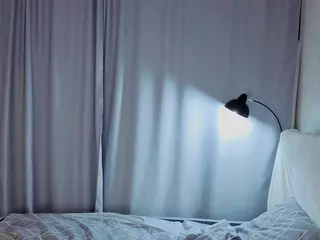 MildredAmond's Live Sex Cam Show