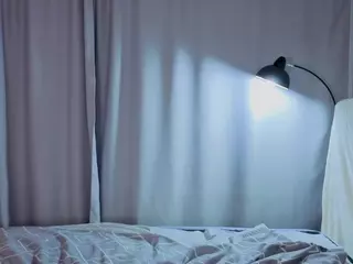 MildredAmond's Live Sex Cam Show