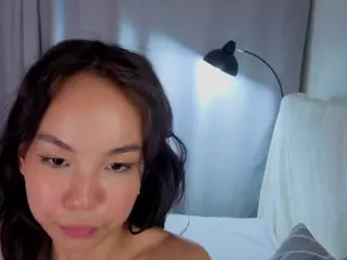 MildredAmond's Live Sex Cam Show