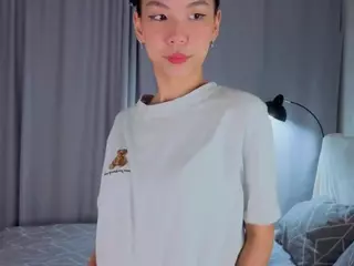MildredAmond's Live Sex Cam Show