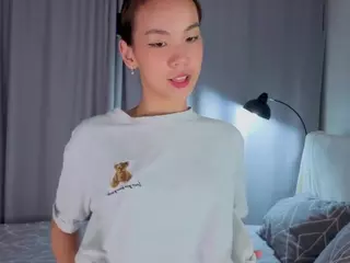 MildredAmond's Live Sex Cam Show