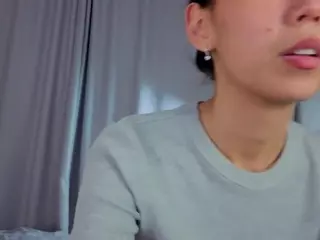 MildredAmond's Live Sex Cam Show