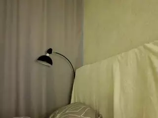 MildredAmond's Live Sex Cam Show