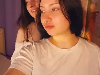Meriell's Live Sex Cam Show