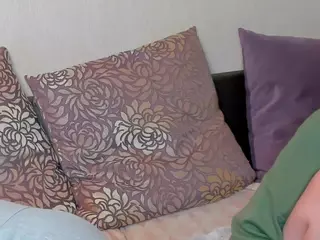 Raven-Radiant's Live Sex Cam Show