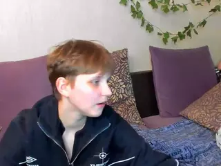 Raven-Radiant's Live Sex Cam Show