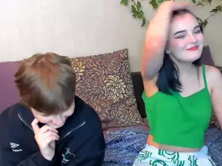 Raven-Radiant's Live Sex Cam Show