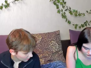 Raven-Radiant's Live Sex Cam Show