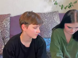 Raven-Radiant's Live Sex Cam Show