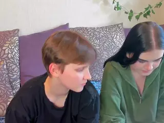 Raven-Radiant's Live Sex Cam Show
