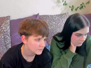 Raven-Radiant's Live Sex Cam Show