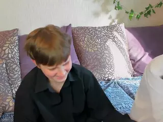 Raven-Radiant's Live Sex Cam Show