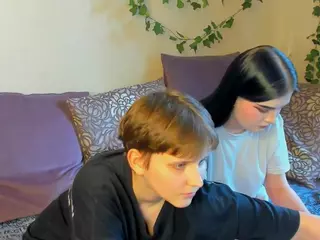 Raven-Radiant's Live Sex Cam Show