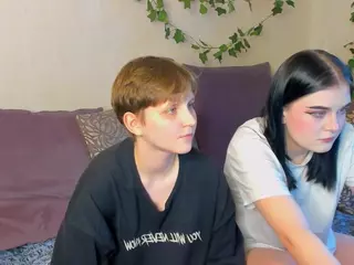 Raven-Radiant's Live Sex Cam Show