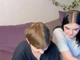 Raven-Radiant's Live Sex Cam Show