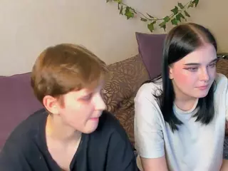 Raven-Radiant's Live Sex Cam Show