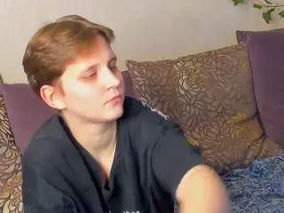 Raven-Radiant's Live Sex Cam Show