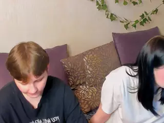 Raven-Radiant's Live Sex Cam Show