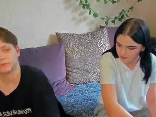 Raven-Radiant's Live Sex Cam Show