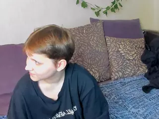 Raven-Radiant's Live Sex Cam Show