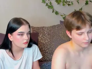 Raven-Radiant's Live Sex Cam Show