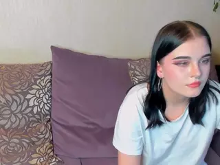 Raven-Radiant's Live Sex Cam Show