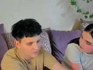 Raven-Radiant's Live Sex Cam Show