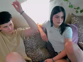 Raven-Radiant's Live Sex Cam Show