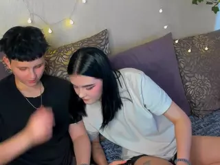 Raven-Radiant's Live Sex Cam Show
