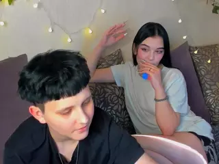 Raven-Radiant's Live Sex Cam Show