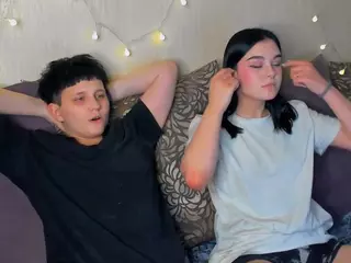 Raven-Radiant's Live Sex Cam Show