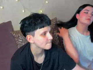 Raven-Radiant's Live Sex Cam Show