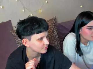 Raven-Radiant's Live Sex Cam Show