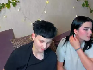 Raven-Radiant's Live Sex Cam Show