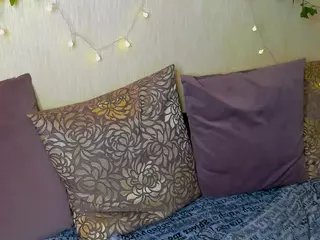 Raven-Radiant's Live Sex Cam Show