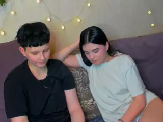 Raven-Radiant's Live Sex Cam Show
