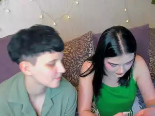 Raven-Radiant's Live Sex Cam Show