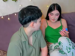 Raven-Radiant's Live Sex Cam Show