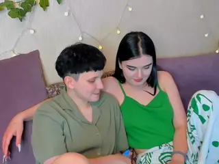 Raven-Radiant's Live Sex Cam Show