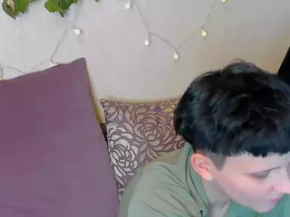 Raven-Radiant's Live Sex Cam Show