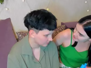 Raven-Radiant's Live Sex Cam Show