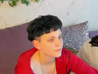 Raven-Radiant's Live Sex Cam Show