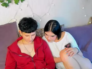 Raven-Radiant's Live Sex Cam Show